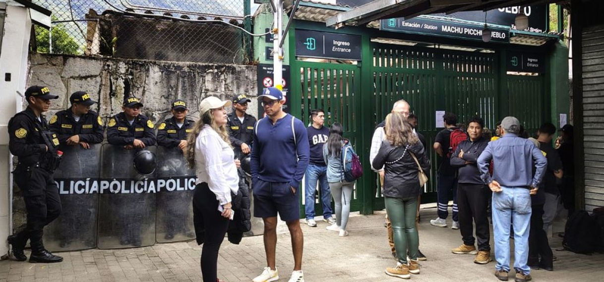 Toeristen vast bij Machu Picchu na blokkade spoorlijn, evacuatie gepland