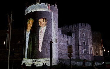 Vier activisten opgepakt na projectie Trump en Epstein op Windsor Castle