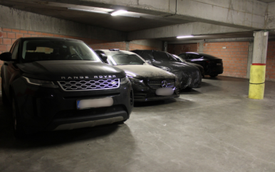 Brusselse bewoners kunnen al een jaar niet bij hun auto’s in parkeergarage: ‘Mijn geduld is echt op’