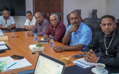 Minister Noersalim voert spoedoverleg met padieboeren over prijs