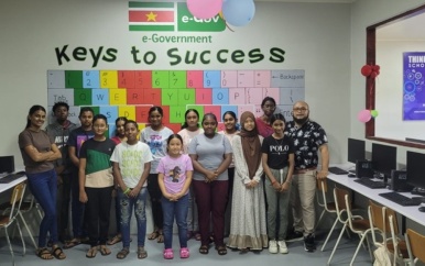 Kinderen in Nickerie enthousiast over gratis Word-training via Future Forward