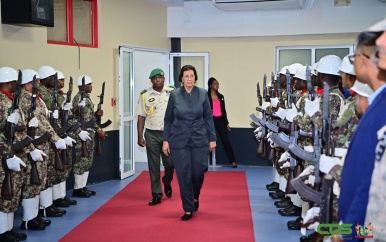 President Simons vertrokken naar New York