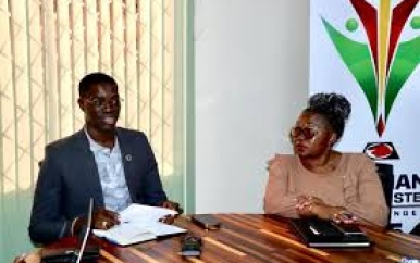 Onderminister Koniki voert overleg met HBO B&O cohort 1–6
