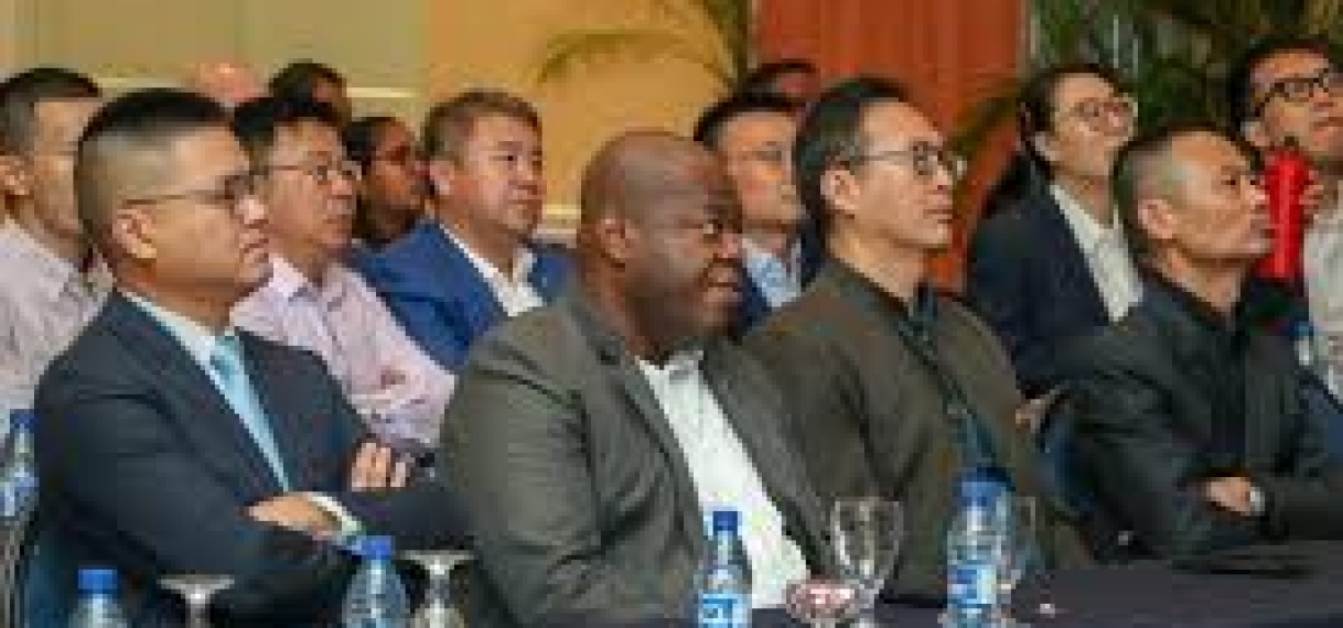 Huawei biedt AI-oplossingen aan Surinaamse overheid en samenleving