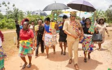 Minister Huur benadrukt betekenis Saamaka Daka tijdens herdenking in Drepada