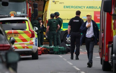 Gewonden bij aanslag op synagoge in Manchester, verdachte neergeschoten