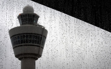 Storm Benjamin zorgt voor hinder in lucht- en treinverkeer