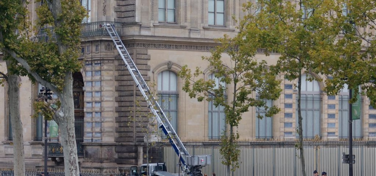 UPDATE: Nog vijf arrestaties voor juwelenroof in het Louvre