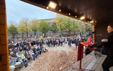 29 aanhoudingen bij anti-immigratieprotest Amsterdam