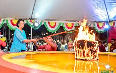 President roept bij Divali op tot saamhorigheid en verbinding