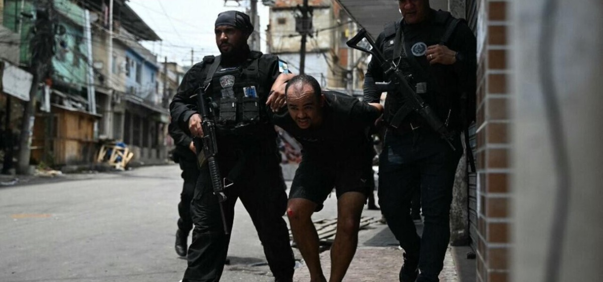 Angst en chaos in Rio: 64 doden bij bloedigste politieactie ooit