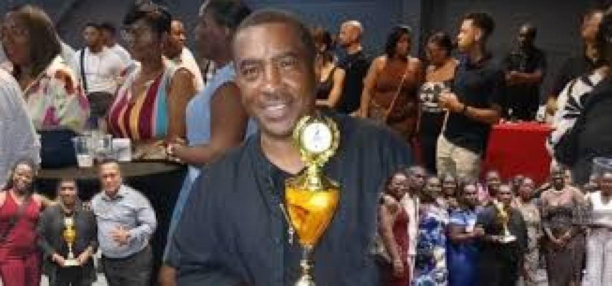 Korps Politie Suriname wint Songfestival op Curaçao