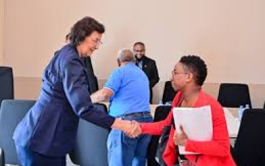 President Simons voert constructief gesprek met COL