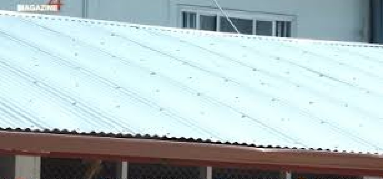 Dak Mulo Kerklaan gerenoveerd door Staatsolie Foundation en Nationaal Leger