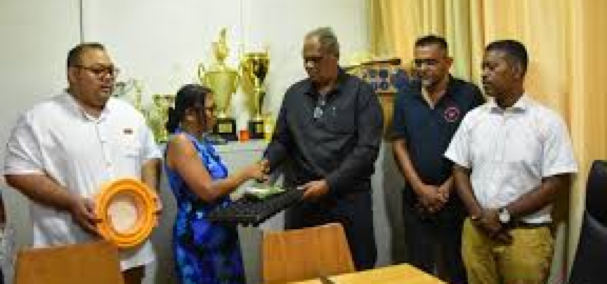 LVV versterkt agrarische studierichting NATIN met materiaal