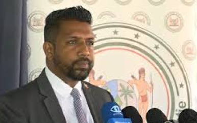 Minister Monorath: ‘Wachttijden voor rijbewijs moeten binnen zes maanden omlaag’