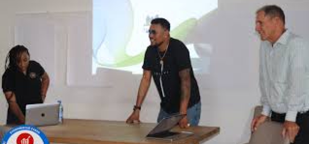 SURGE-project start ondernemerstrainingen om lokale bedrijven te versterken