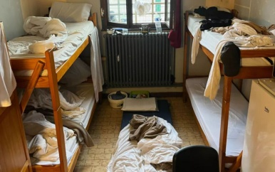 Chaos in Belgische gevangenissen: 500 mensen slapen op de grond