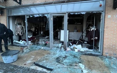 Veel schade aangericht na explosies bij club Gorinchem en kledingwinkel Breda