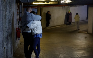 Doden en gewonden na Russische luchtaanvallen op Kyiv