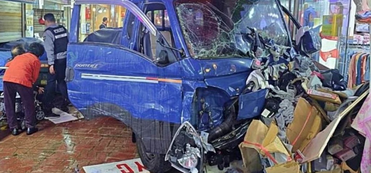 Bestuurder rijdt in op mensen Zuid-Korea: 2 doden en minstens 20 gewonden