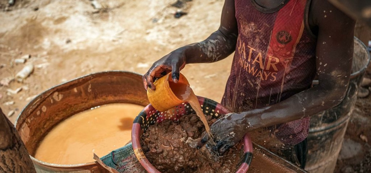 Zeker honderd doden door aardverschuiving in illegale goudmijn Congo