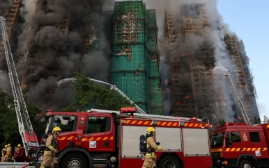 Meerdere doden bij grote brand in woontorens Hongkong