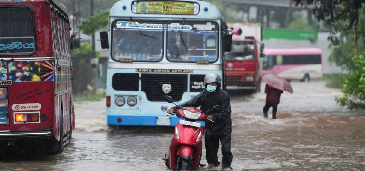 UPDATE: Dodental Sri Lanka door orkaan stijgt naar 56; scholen dicht