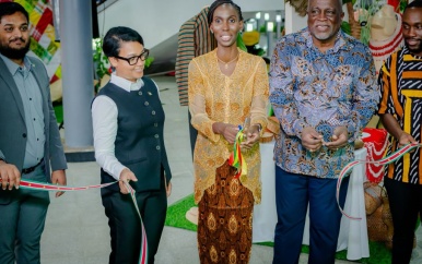 Surinaamse ambassade in Guyana viert 50 jaar Srefidensi en vriendschap