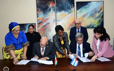 Suriname en Cuba vernieuwen samenwerking op het gebied van hoger onderwijs