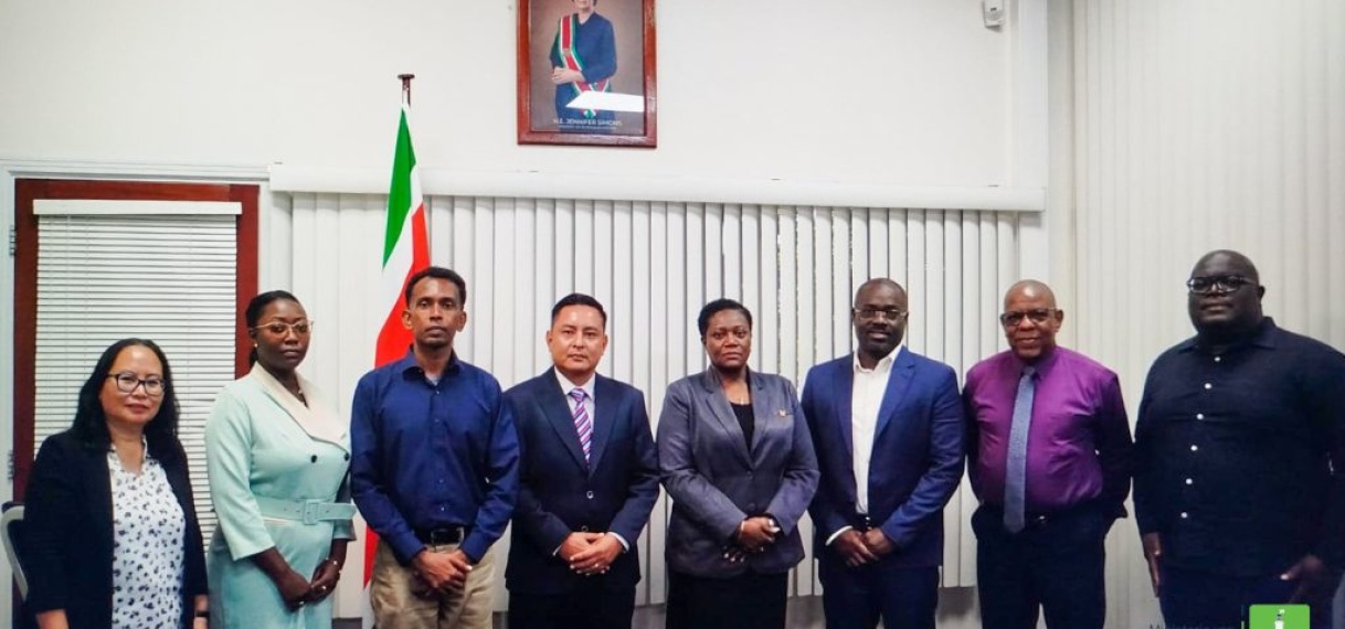 Nieuwe RvT geïnstalleerd bij de Surinaamse Postspaarbank