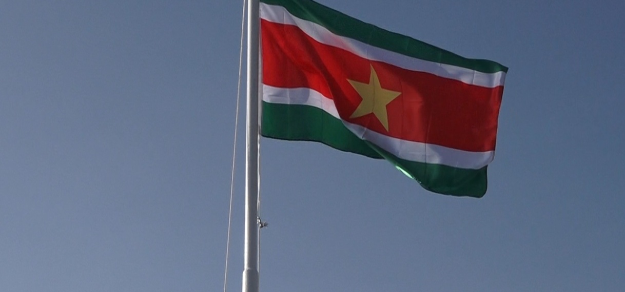 Vlaggenparade keert terug op basisscholen