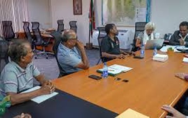 Donatie van USD 90.000 uit Japan spoorloos: crisis op Kwatta Markt verdiept zich