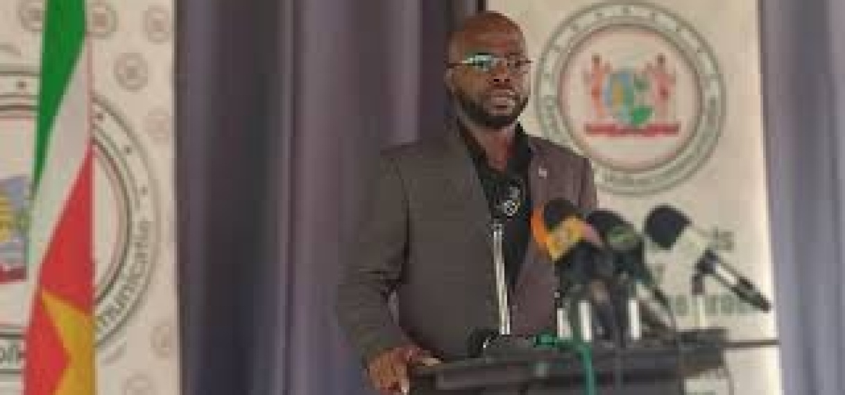 Minister Misiekaba vraagt RGD-personeel nog even geduld