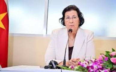 President Simons kondigt maatregelen aan tegen medicijnentekorten en personeelstekort