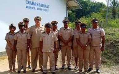 Nieuw commissariaat Wanica Zuid-Oost in gebruik genomen