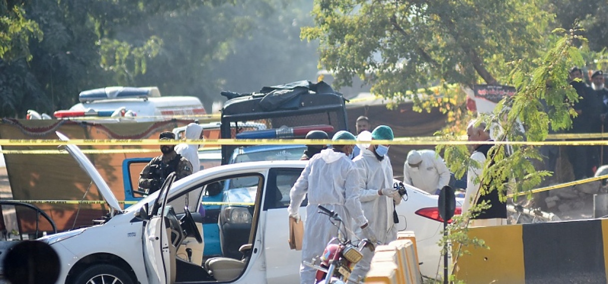Zelfmoordaanslag bij rechtbank in Islamabad; twaalf doden