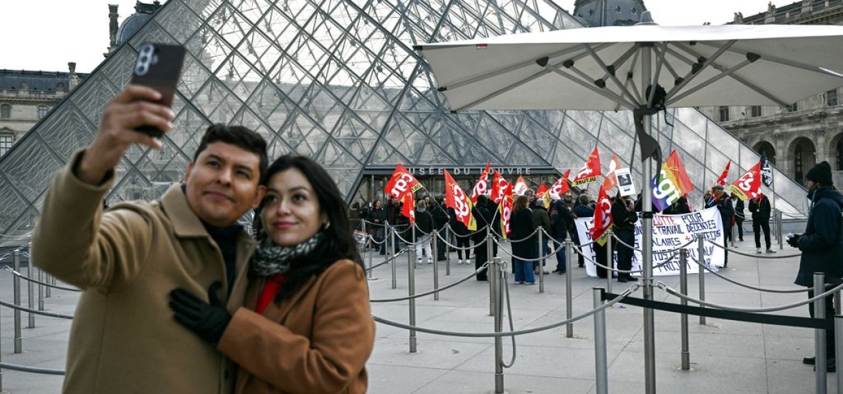 UPDATE: Louvre voorlopig dicht door aanhoudende staking personeel