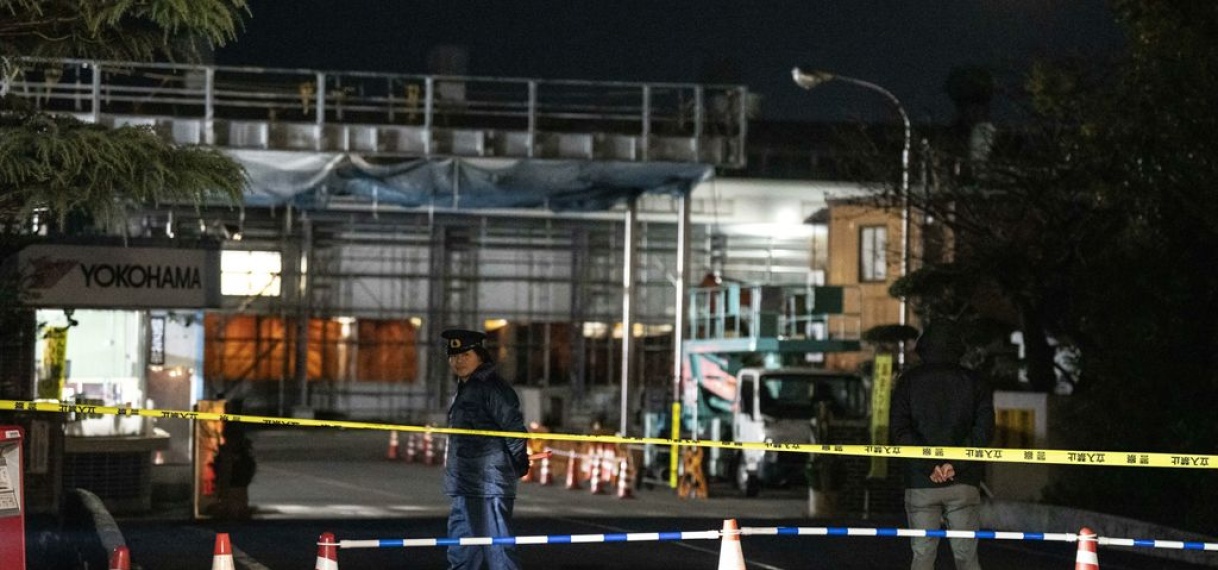 Mes- en vloeistofaanval in Japanse fabriek eist 15 gewonden