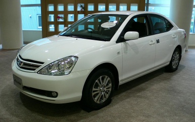 Eigenaar ontdekt gestolen Toyota online; politie onderschept voertuig in Wanica