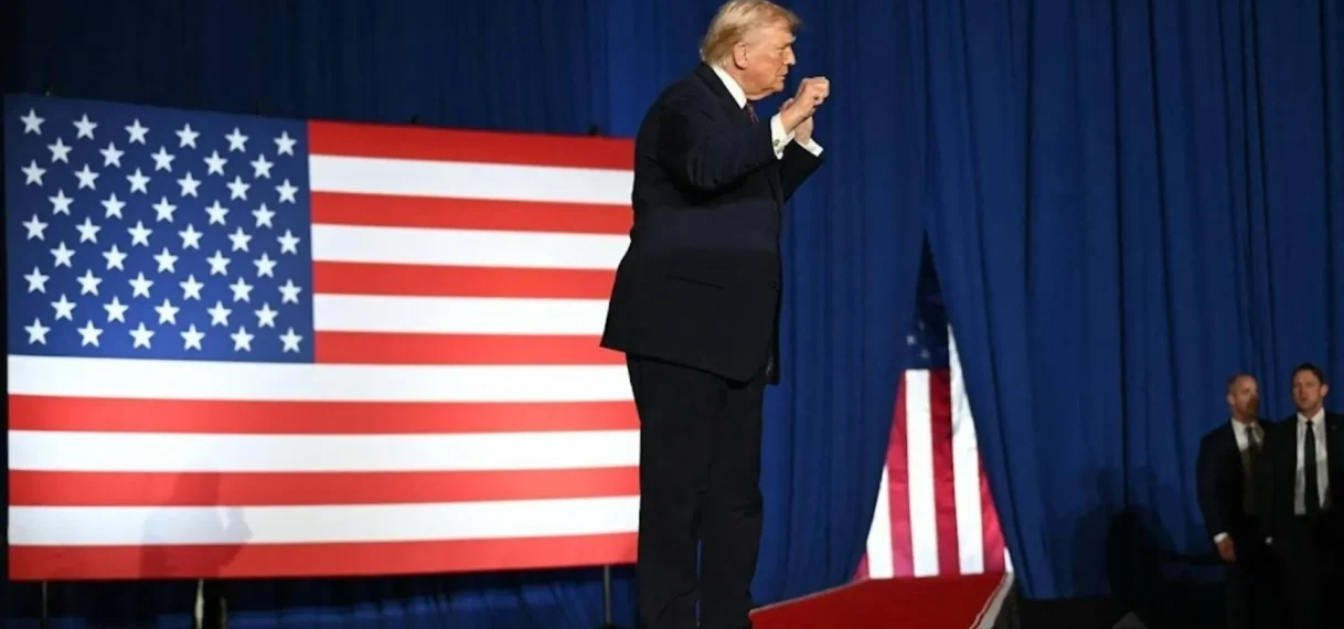 Trump wil ingenomen olie voor kust Venezuela verkopen of houden