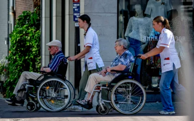 Onderzoekers waarschuwen: aantal kankerdiagnoses bij 80-plussers stijgt snel
