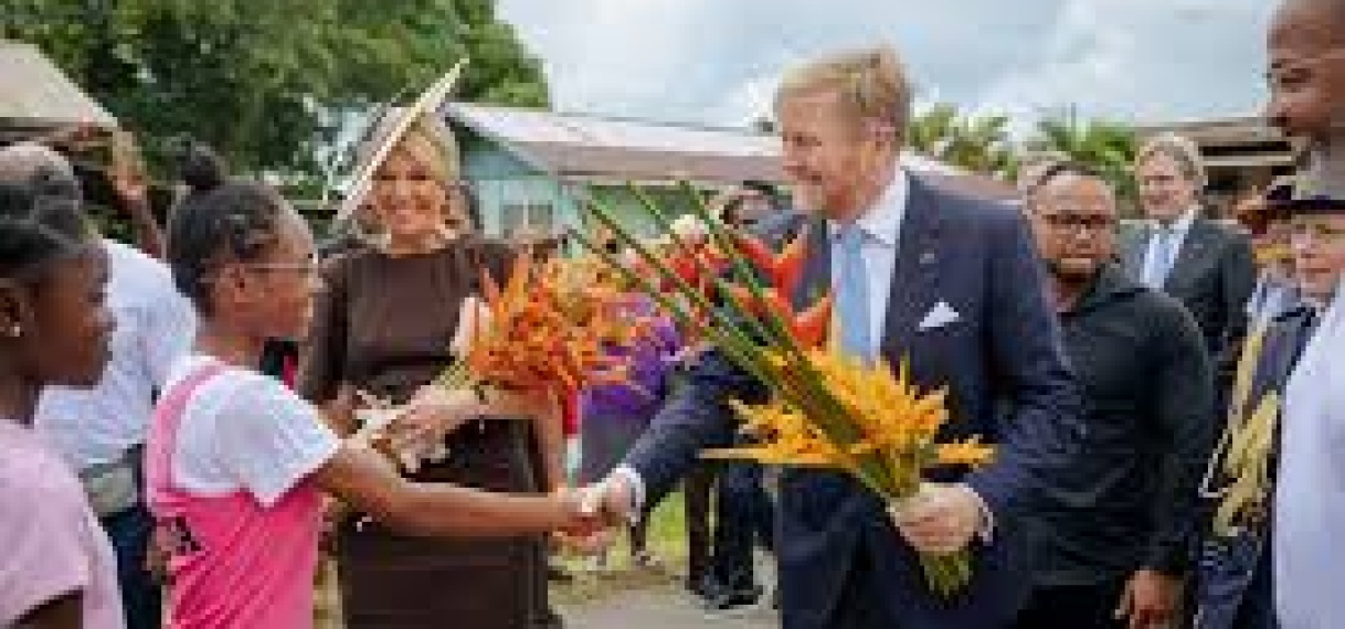 Stibula maakt sociaal buurtwerk bekend bij Koninklijk en Presidentieel paar