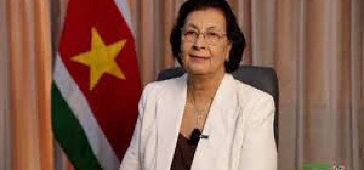 President dankt natie voor viering 50 jaar Srefidensi