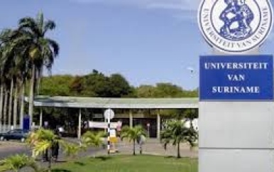 Beraad Wetenschappelijk personeel Anton de Kom Universiteit (AdeKUS) per direct hervat; Wederom geen Onderwijs en Toetsing