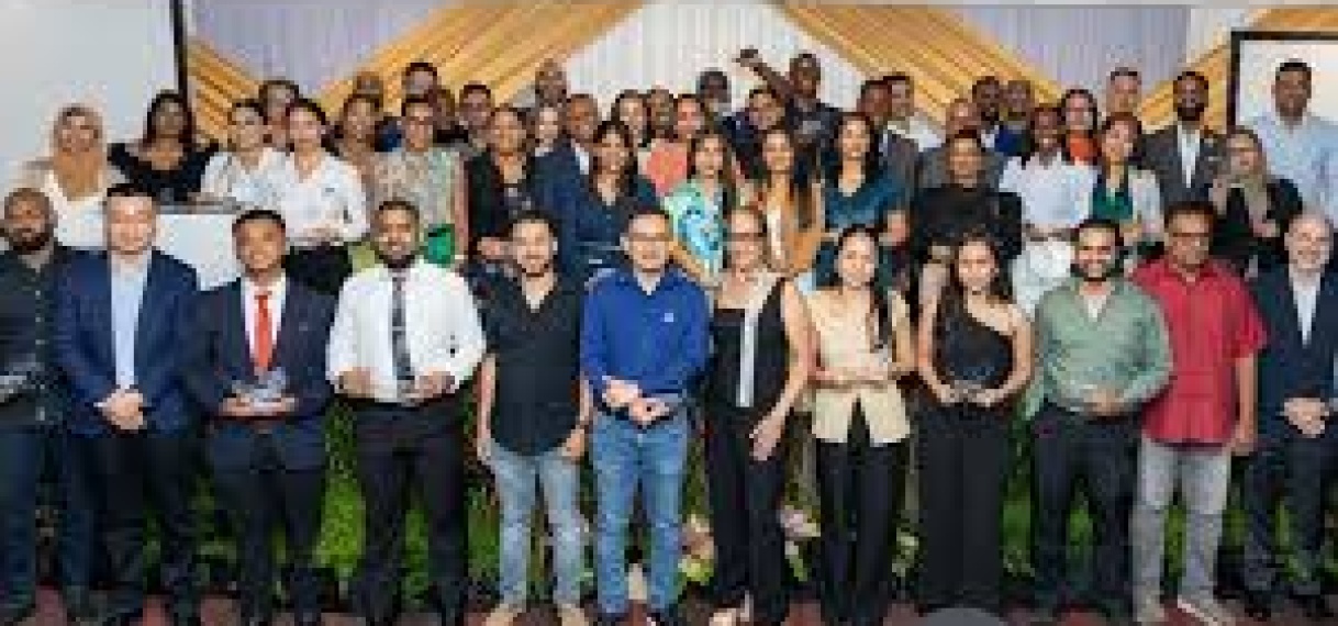 Blue Wave Supplier Development: derde cohort levert 57 gecertificeerde lokale leveranciers op