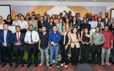 Blue Wave Supplier Development: derde cohort levert 57 gecertificeerde lokale leveranciers op