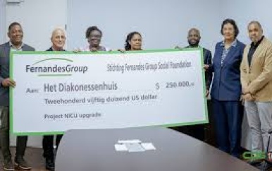 Fernandes Social Foundation doneert USD 250.000 voor renovatie couveuse-afdeling Diakonessenhuis