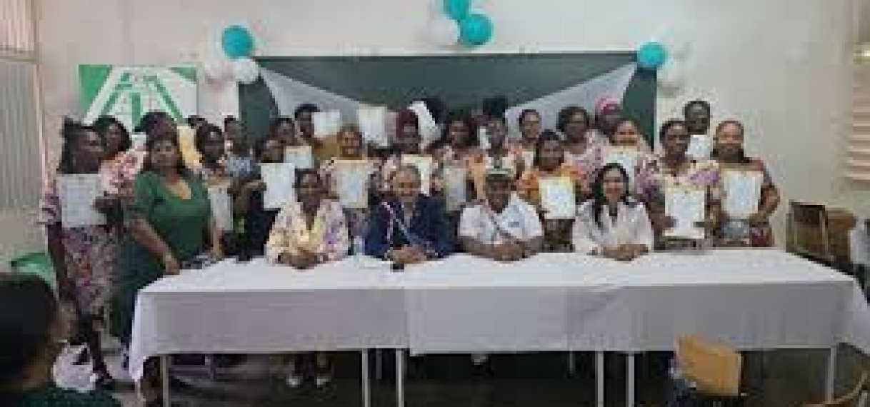 75 personen in Albina geslaagd voor vakgerichte trainingen