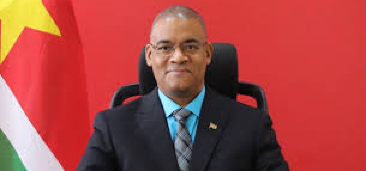 Baasaron: ‘Ministerie kan niet draaien met partijloyalisten alleen’